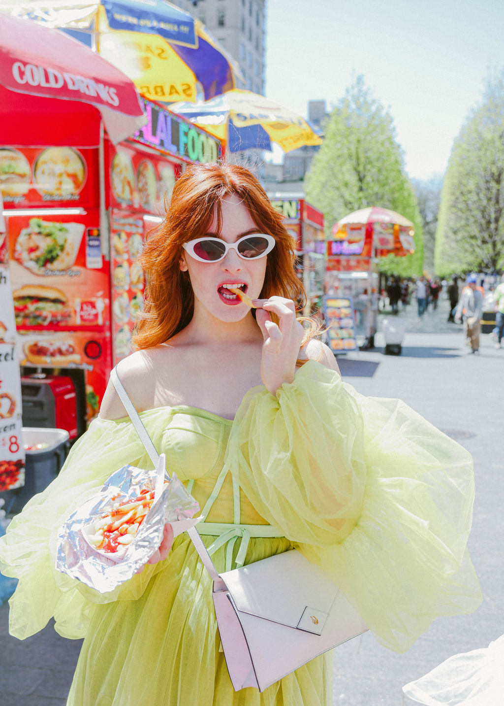 model redhead green dress met museum manhattan hot dog stand tulle dress gossip girl sex and the city