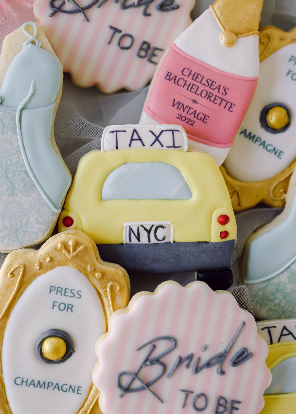 taxi champagne bottle bride to be lingerie gossip girl sex and the cityNew York City themed bachelorette fondant cookies